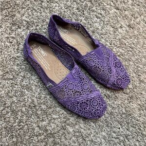 TOMS Purple Eyelet Style Slip-On Shoes Size 5.5